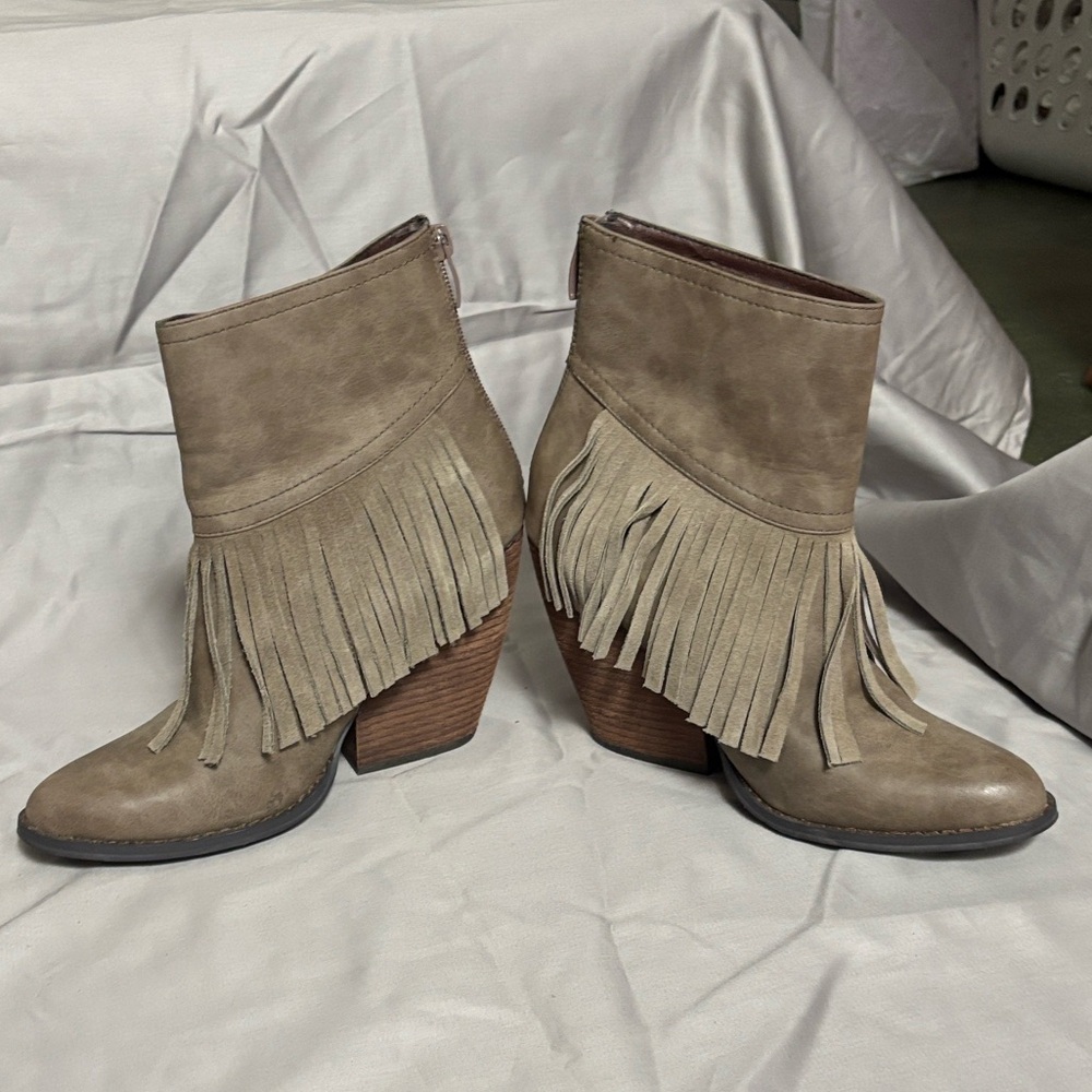 Very Volatile Taupe Fringe Heeled Boots     7.5
